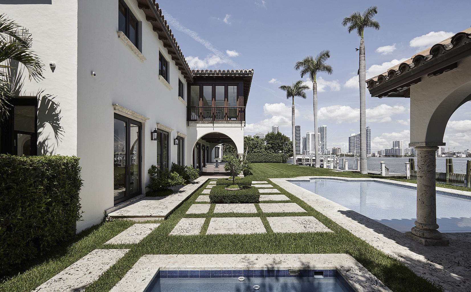 MJL  Architect – Biscayne Bay